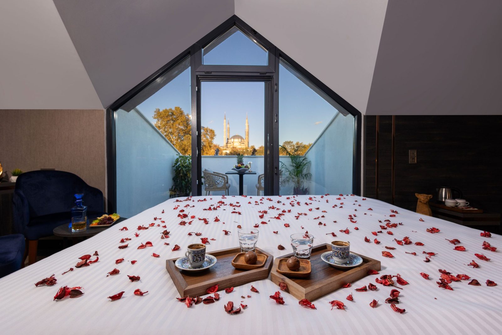 Terrace King Room